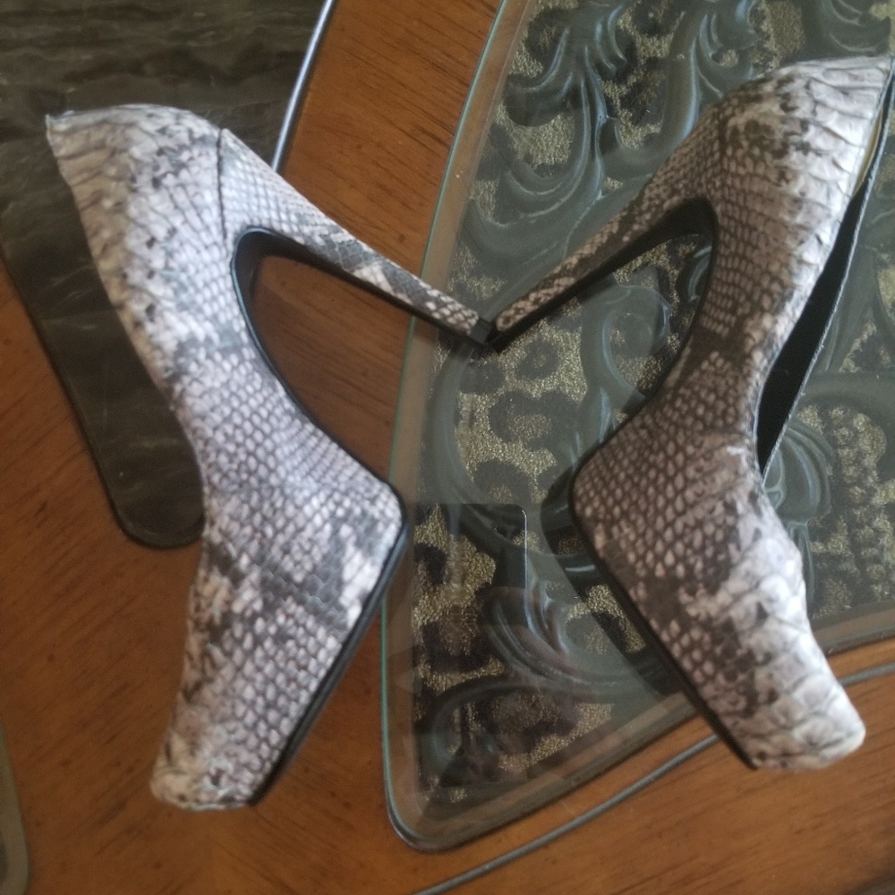 Aldo shoes!